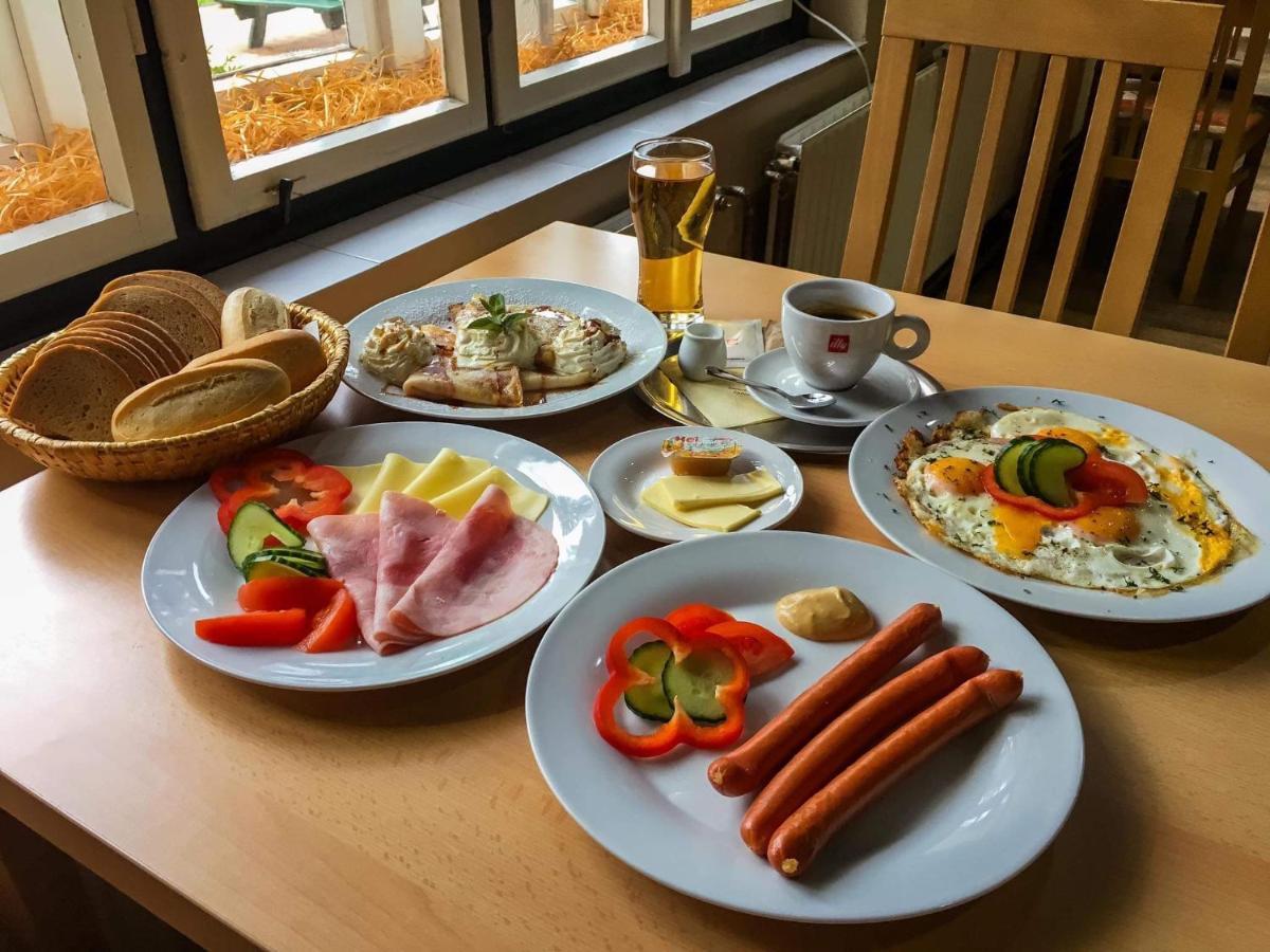 Hotel Dymnik Румбурк Экстерьер фото