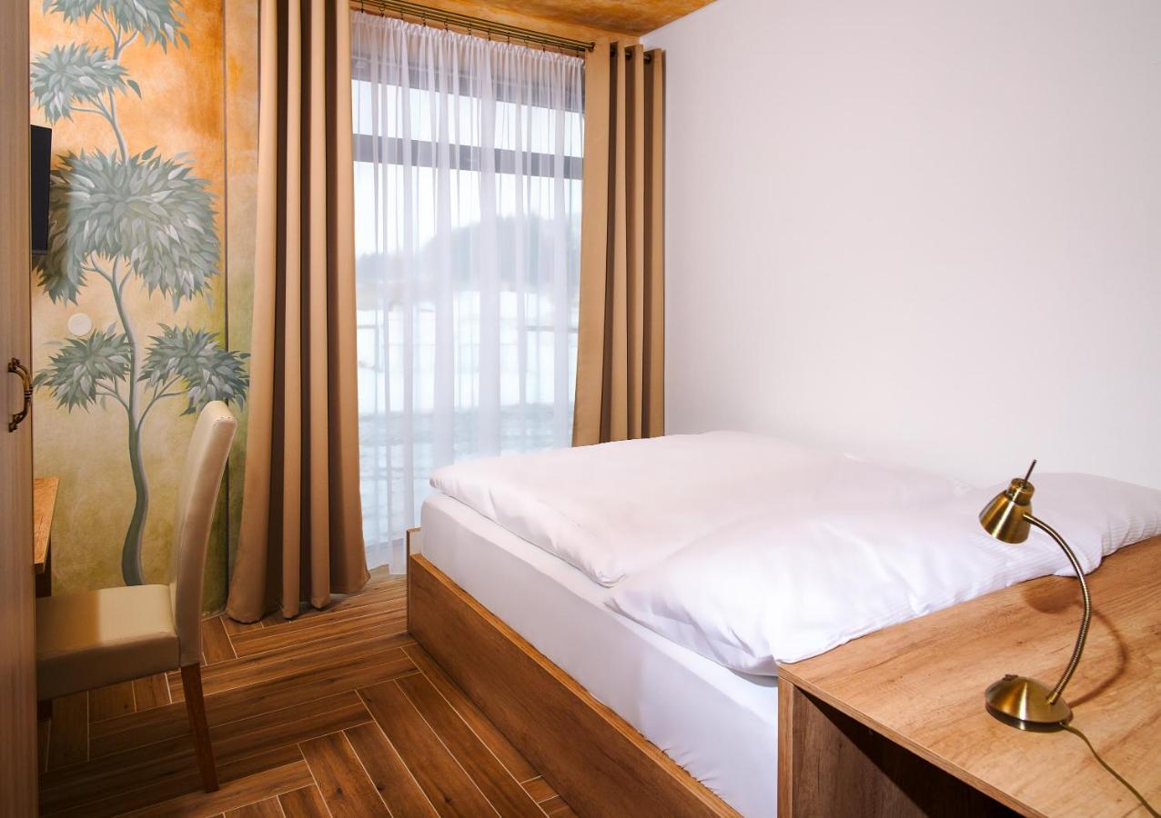 Hotel Dymnik Румбурк Экстерьер фото